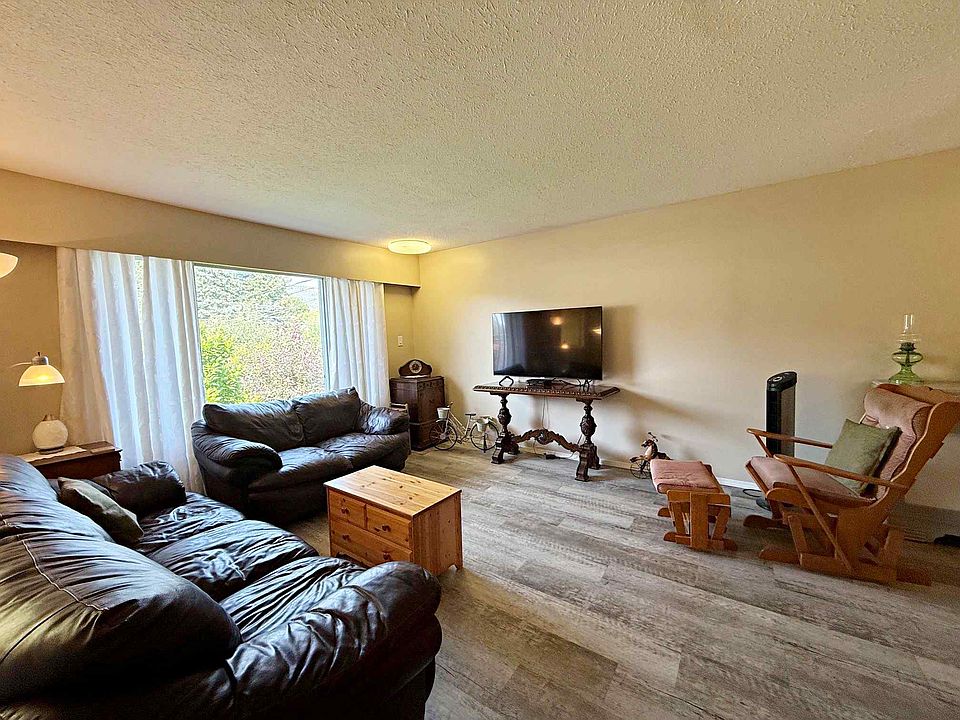 4626 Stevens Dr, Kamloops, BC V2H 1L5 | MLS #10394808 | Zillow