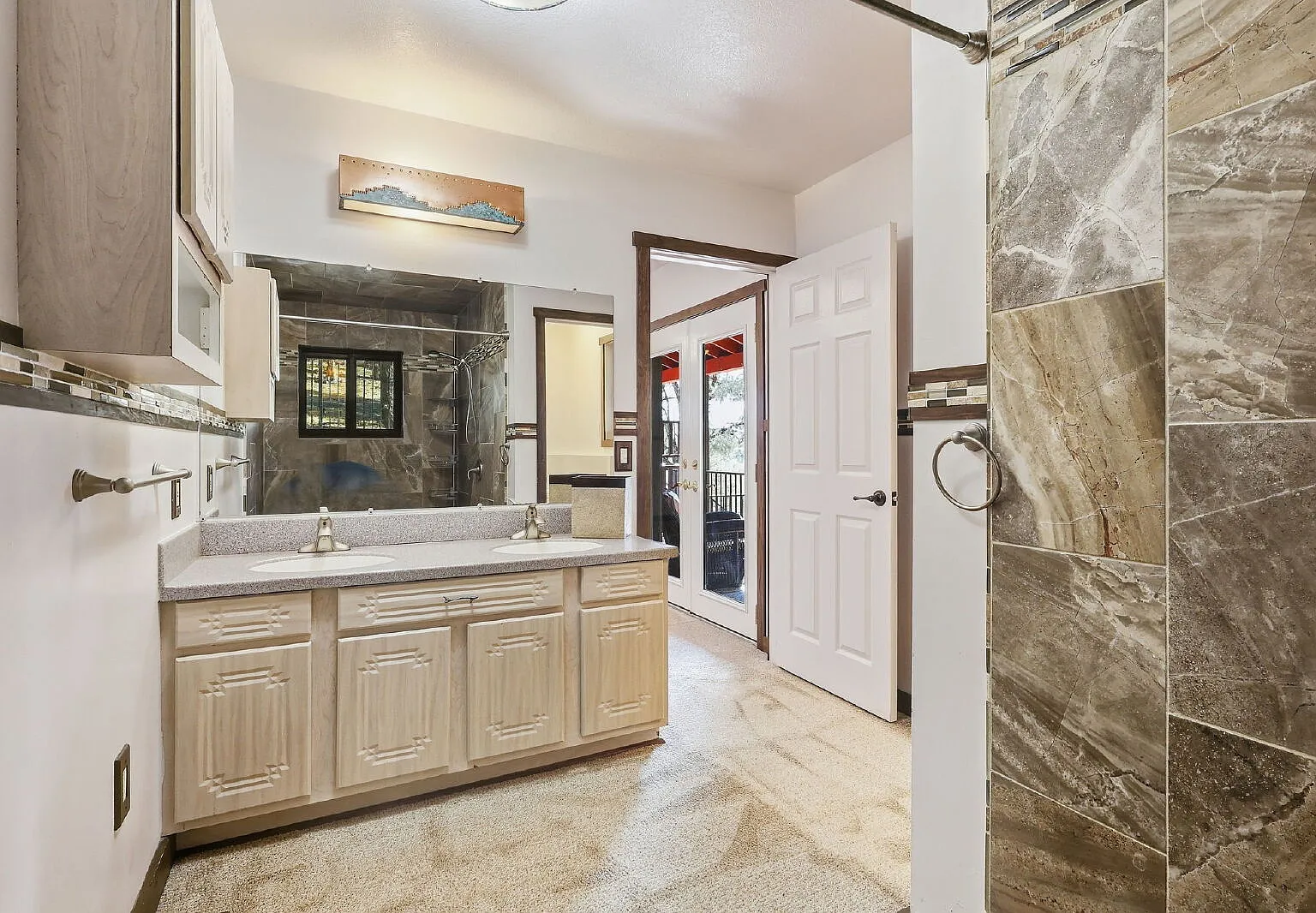 3 bed, 3.0 bath, $2,850 — Photo 4