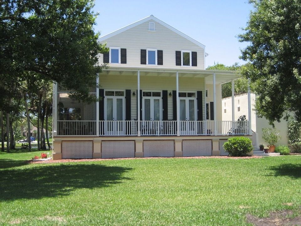 1st image of 3609 W Wilderness Dr