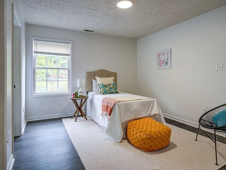 1425 College Heights Rd — Photo 30