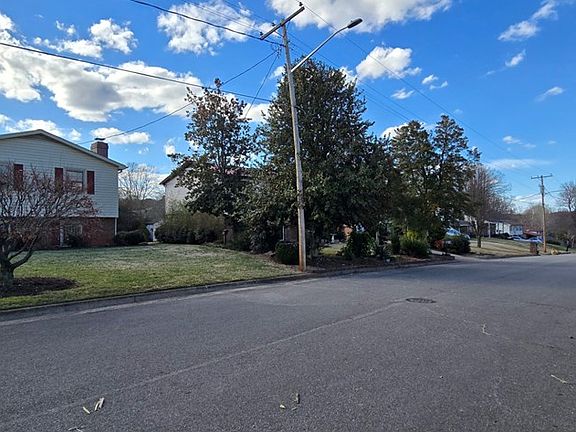 3rd image of 184AC Kennon Dr