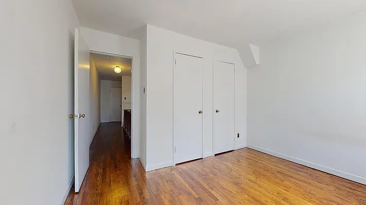 Rented by Bond New York | media 9