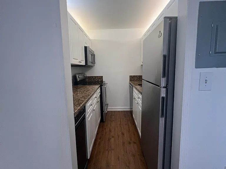 10801 SW 109th Ct #D208 — Photo 8