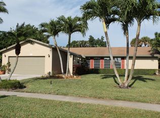 4906 Marbella Rd N, West Palm Beach, FL 33417