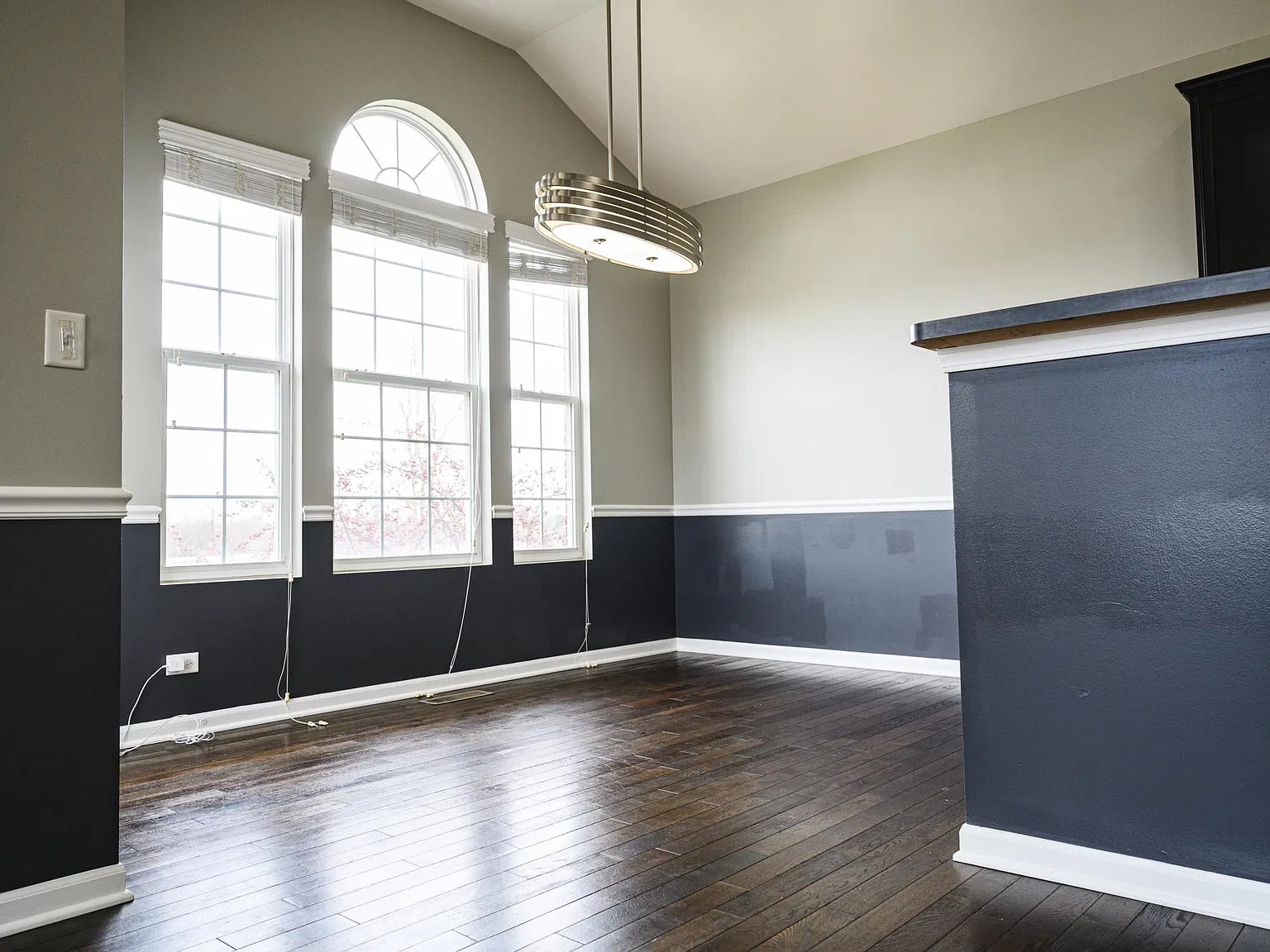 3 bed, 1858 sqft, $3,000 — Photo 3
