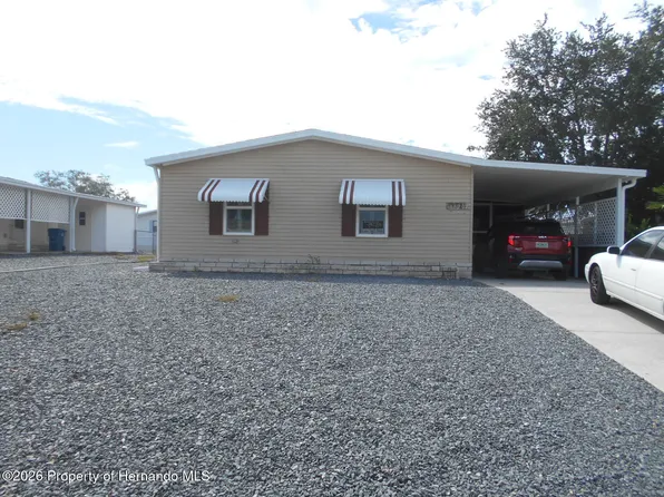16207 Brookridge Blvd, Brooksville, FL 34613