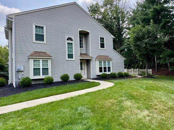 78 Beacon Pl, Robbinsville, NJ 08691