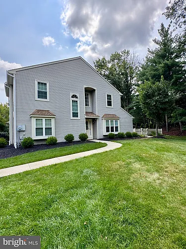 78 Beacon Pl Photo 1