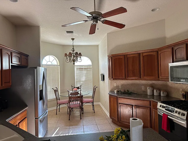 2071 Westchester Way — Photo 18