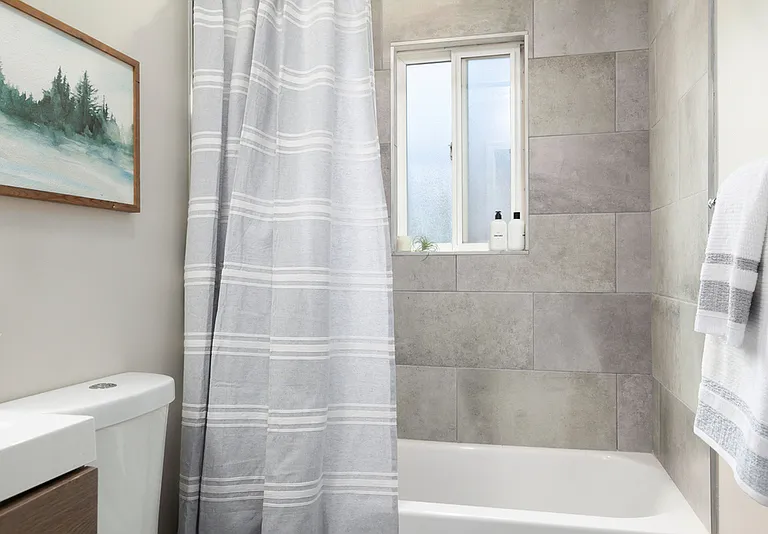 1207 Florence St — Photo 20