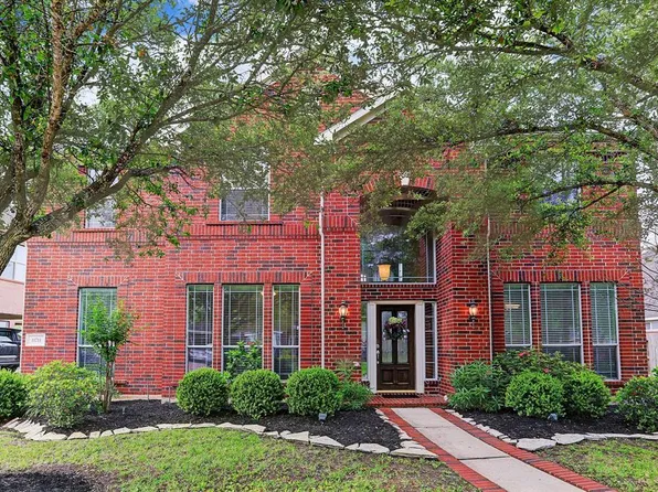 11711 Summer Brook Ct, Pearland, TX 77584