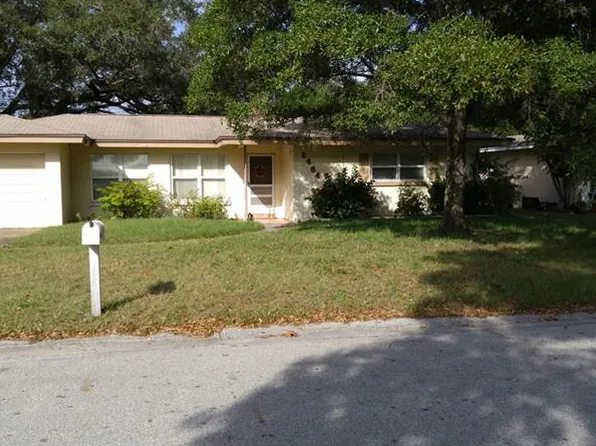 2464 Chaucer St, Clearwater, FL 33765