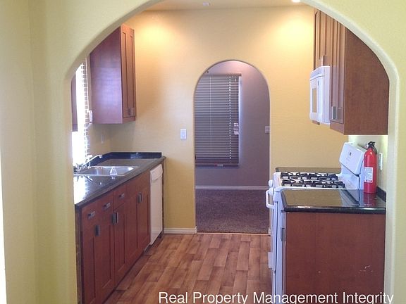 2nd image of 287 W Avenue L