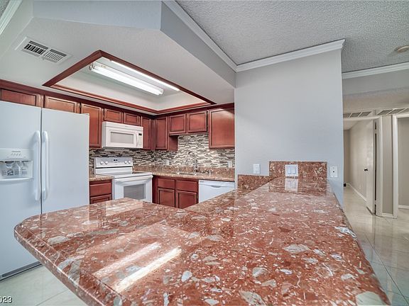 5th image of 921 Boulder Mesa Dr Unit 201