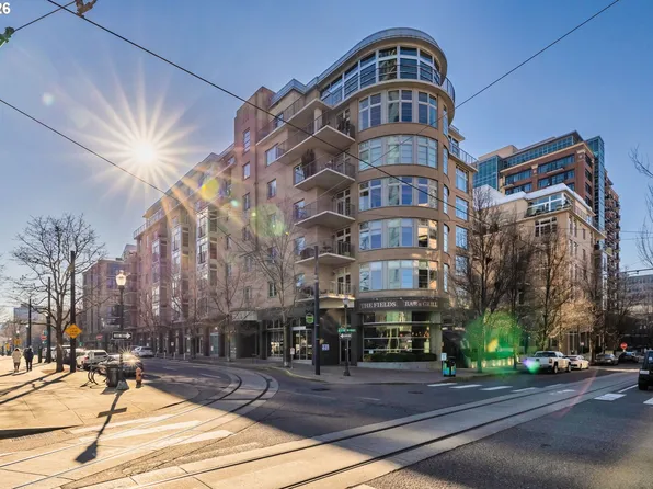 1133 NW 11th Ave APT 207, Portland, OR 97209