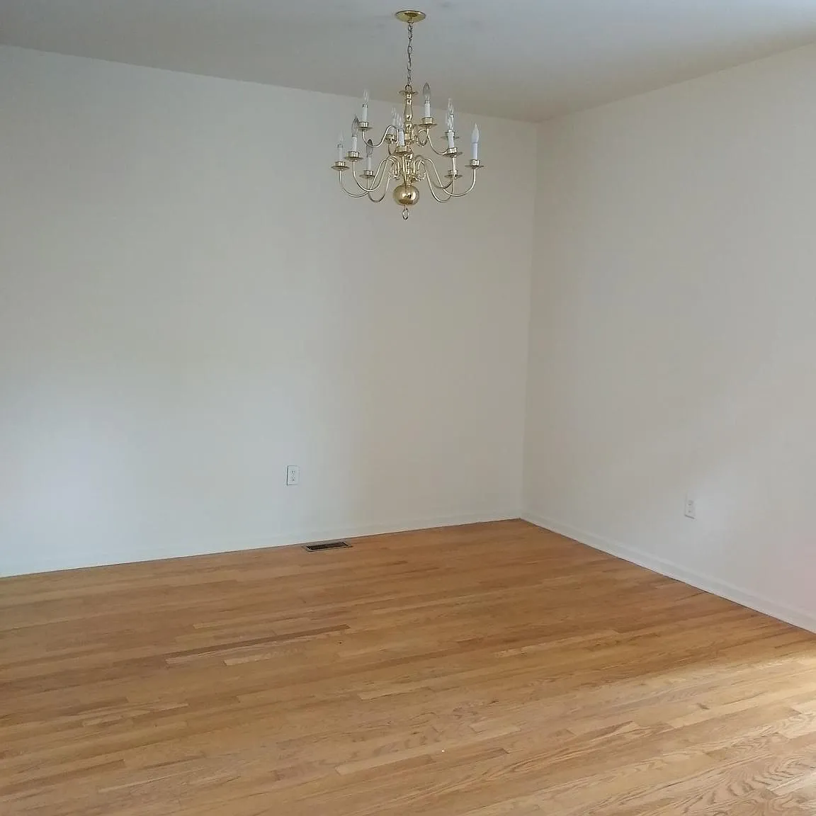 3 bed, 2.5 bath, 1899 sqft, $3,500 — Photo 4