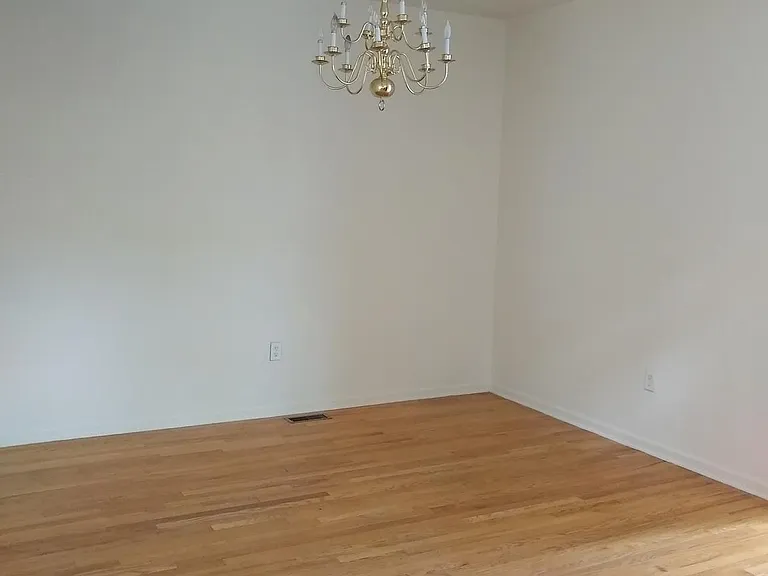19 Wordsworth Ct — Photo 4