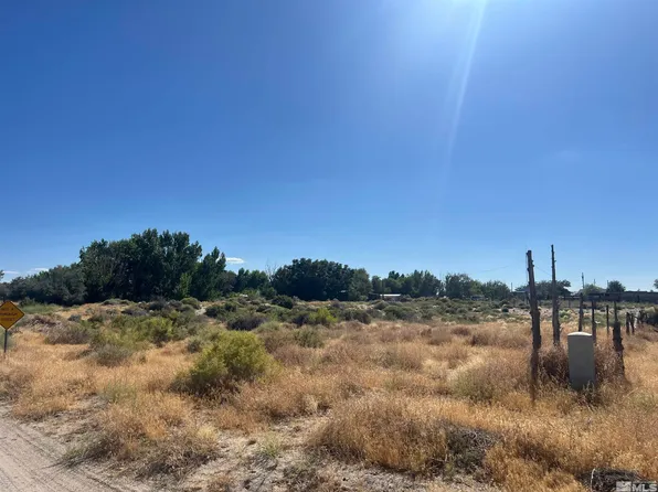 5839 Macpherson Ln, Fallon, NV 89406