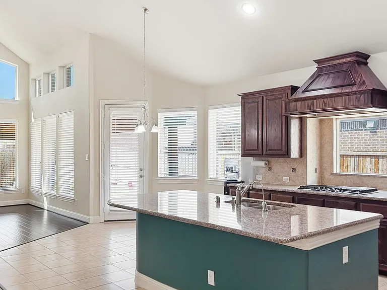 3624 Glenhome Dr — Photo 9