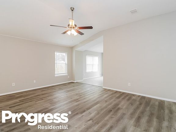 3rd image of 7516 Cresswell Dr