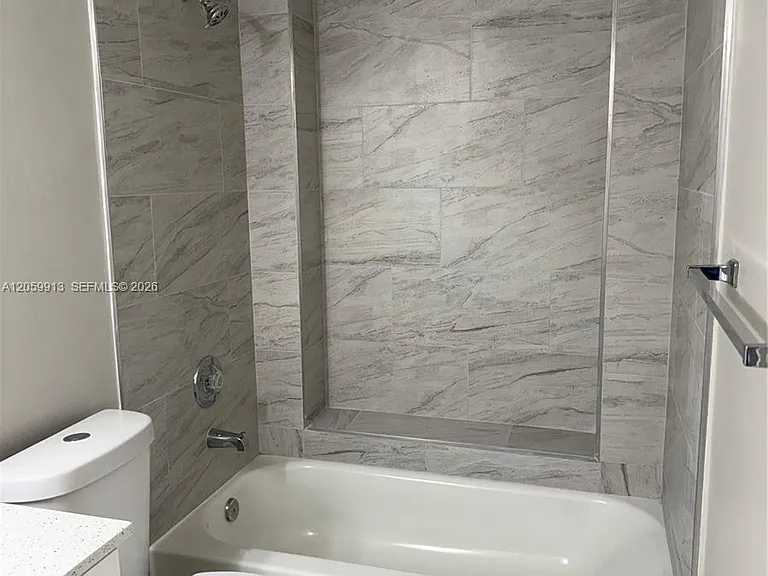 8323 Lake Dr #506 — Photo 3