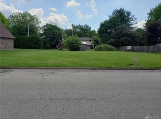 895 Louise Dr, Xenia, OH 45385