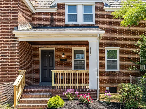 733 Mount Holly St, Baltimore, MD 21229