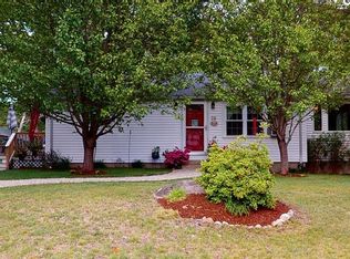 28 Columbia Rd, Plymouth, MA 02360