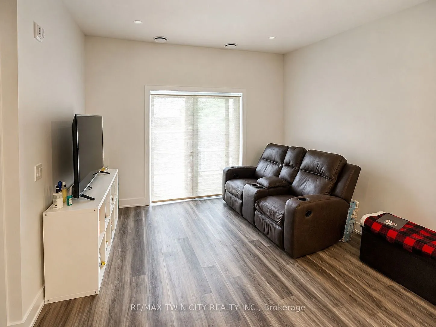 1 bed, $1,800 — Photo 2