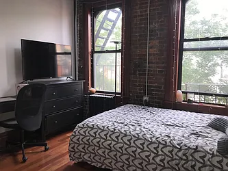 Rented by Bond New York