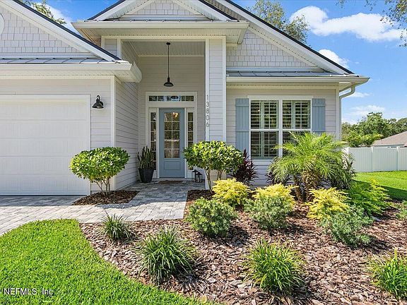 5th image of 13806 HIDDEN OAKS Lane