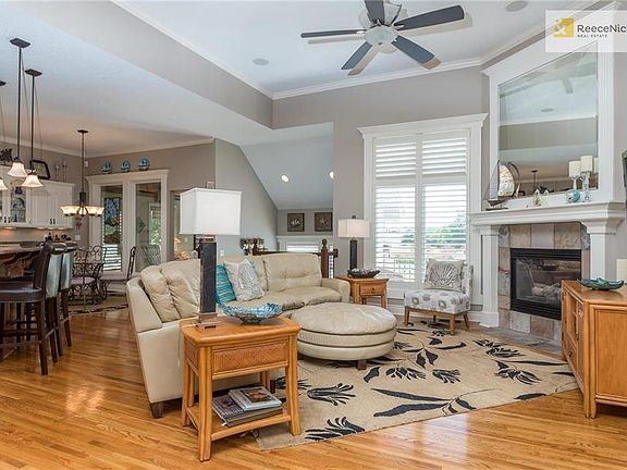 The Great Room is a wonderful area to great your guests.