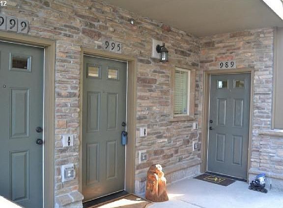 2nd image of 995 NW Wheelock Pl