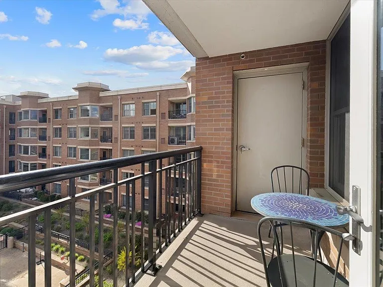 20 Avenue At Port Imperial #429 — Photo 24