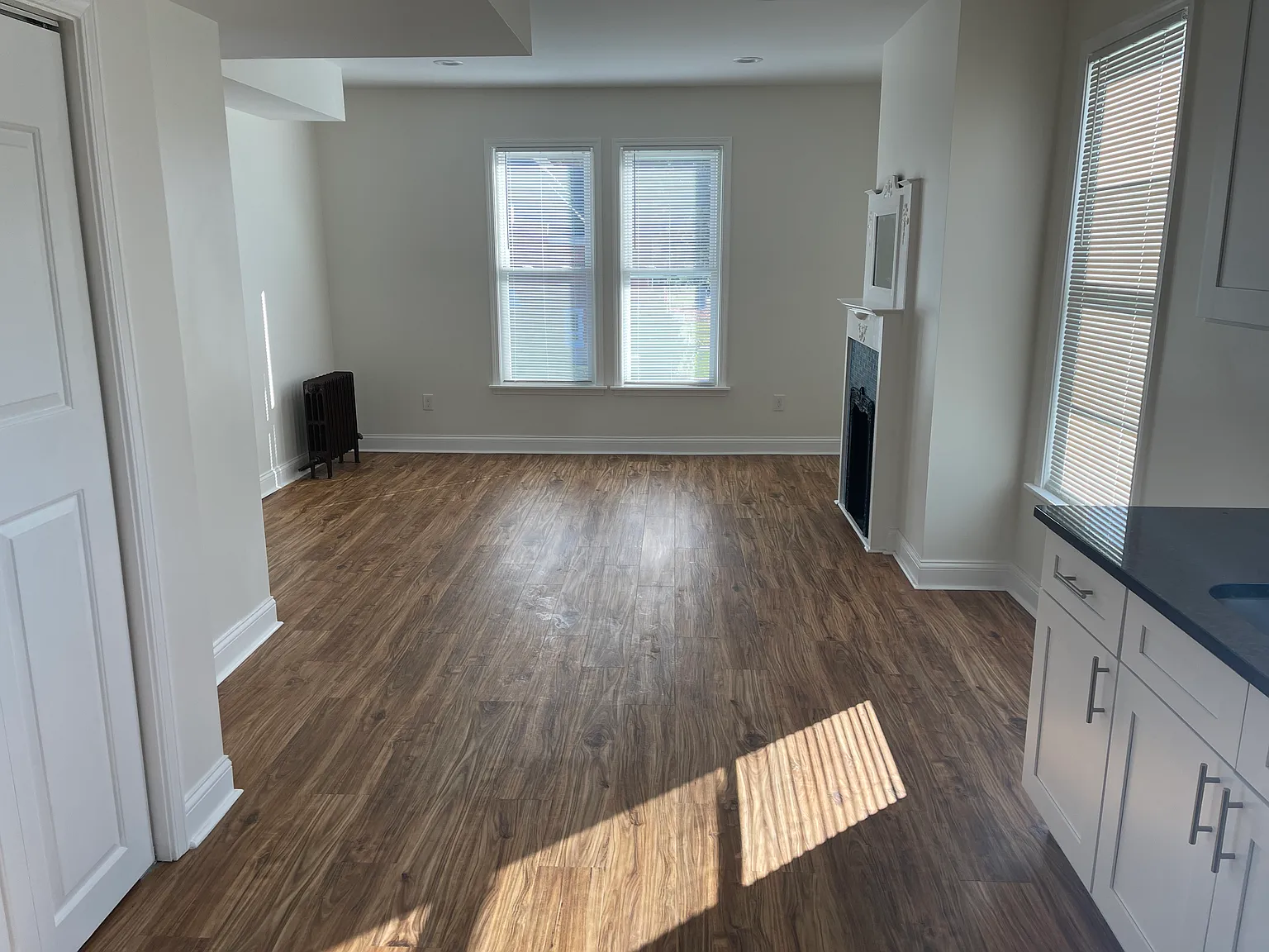 2 bed, 900 sqft, $1,700 — Photo 4