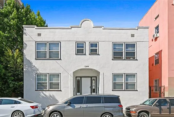 1344 W 4th St — Photo 9