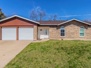 2115 Bradford Dr, Arlington, TX 76010