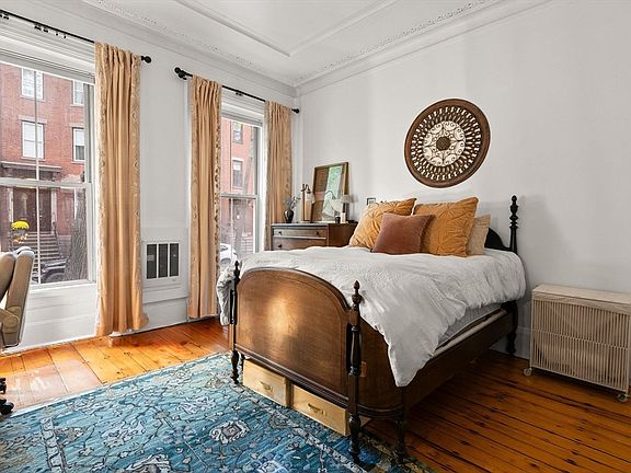 3rd image of 46 E Springfield St APT 2
