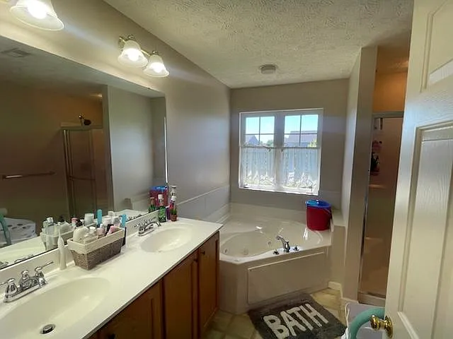 4542 Hearthstone Way — Photo 9