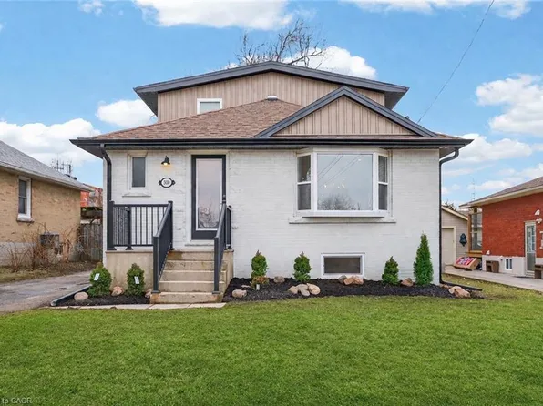 330 E 15th St, Hamilton, ON L9A 4G5