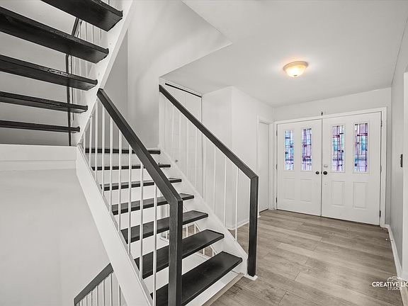 2nd image of 772 Circle Dr