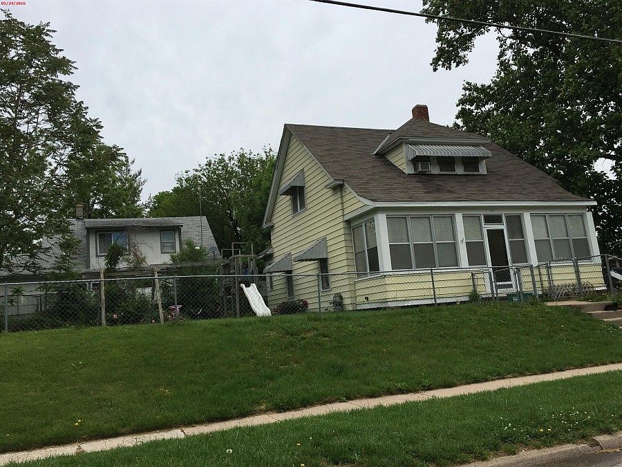 2nd image of 1514 J St