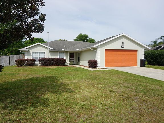 2nd image of 294 SE 62nd Ave