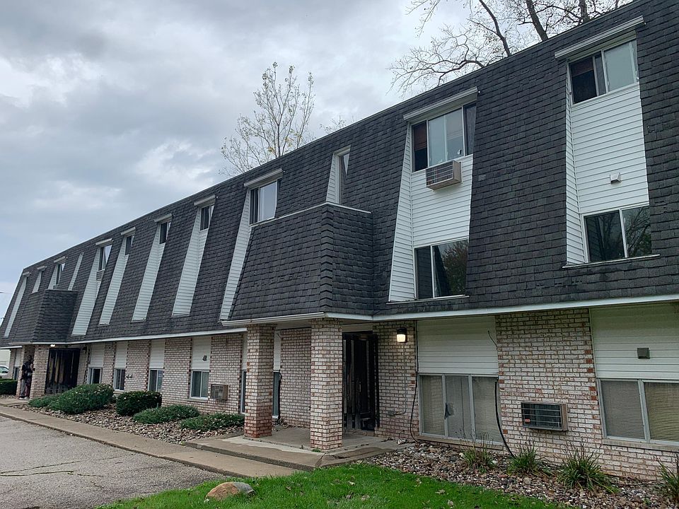 7889 Gratiot Rd, Saginaw, MI 48609 Zillow