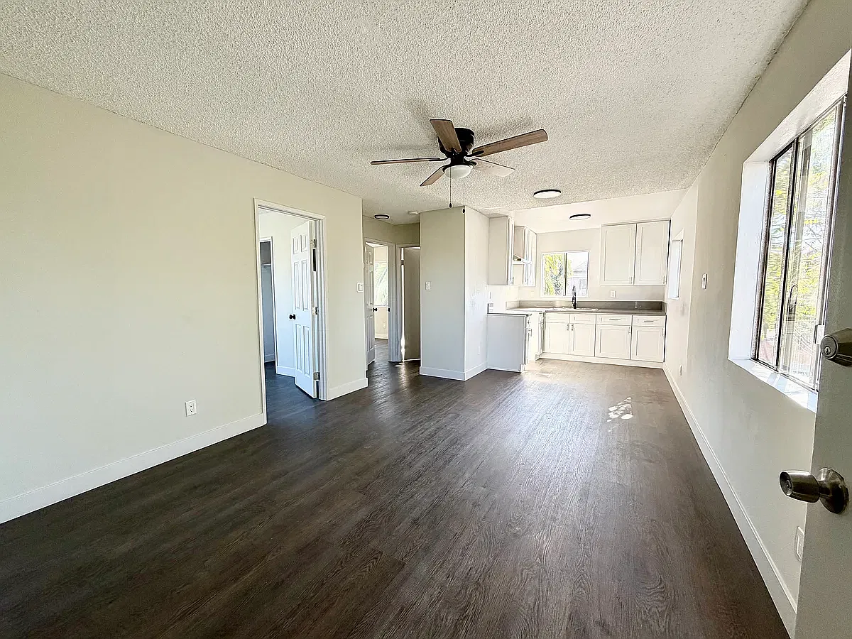 2 bed, 665 sqft, $2,450 — Photo 3