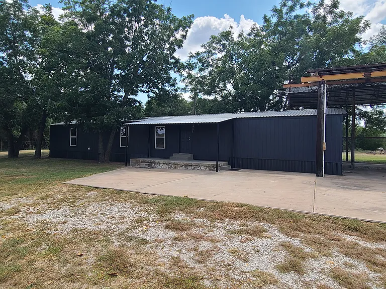 5917 N FM 56 #A — Photo 2