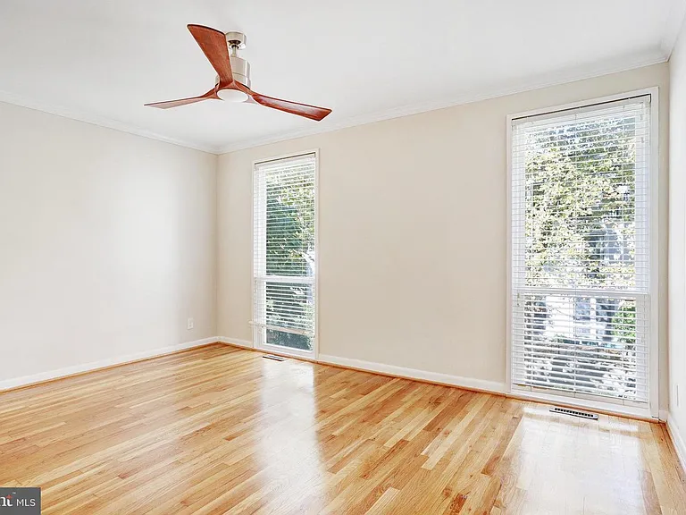 42 G St SW — Photo 14