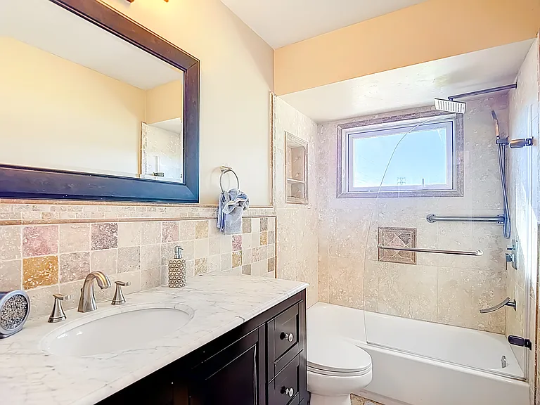 17208 Orangewood Dr — Photo 46