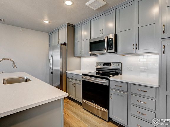 4th image of 285 High Point Dr #H-206
