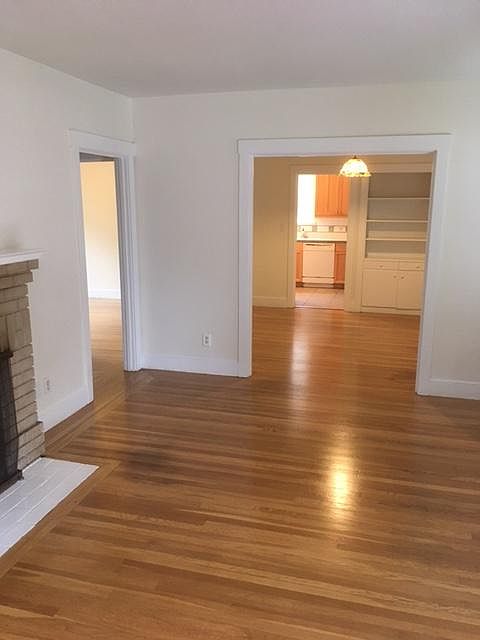 1st image of 36586 Riverview Dr
